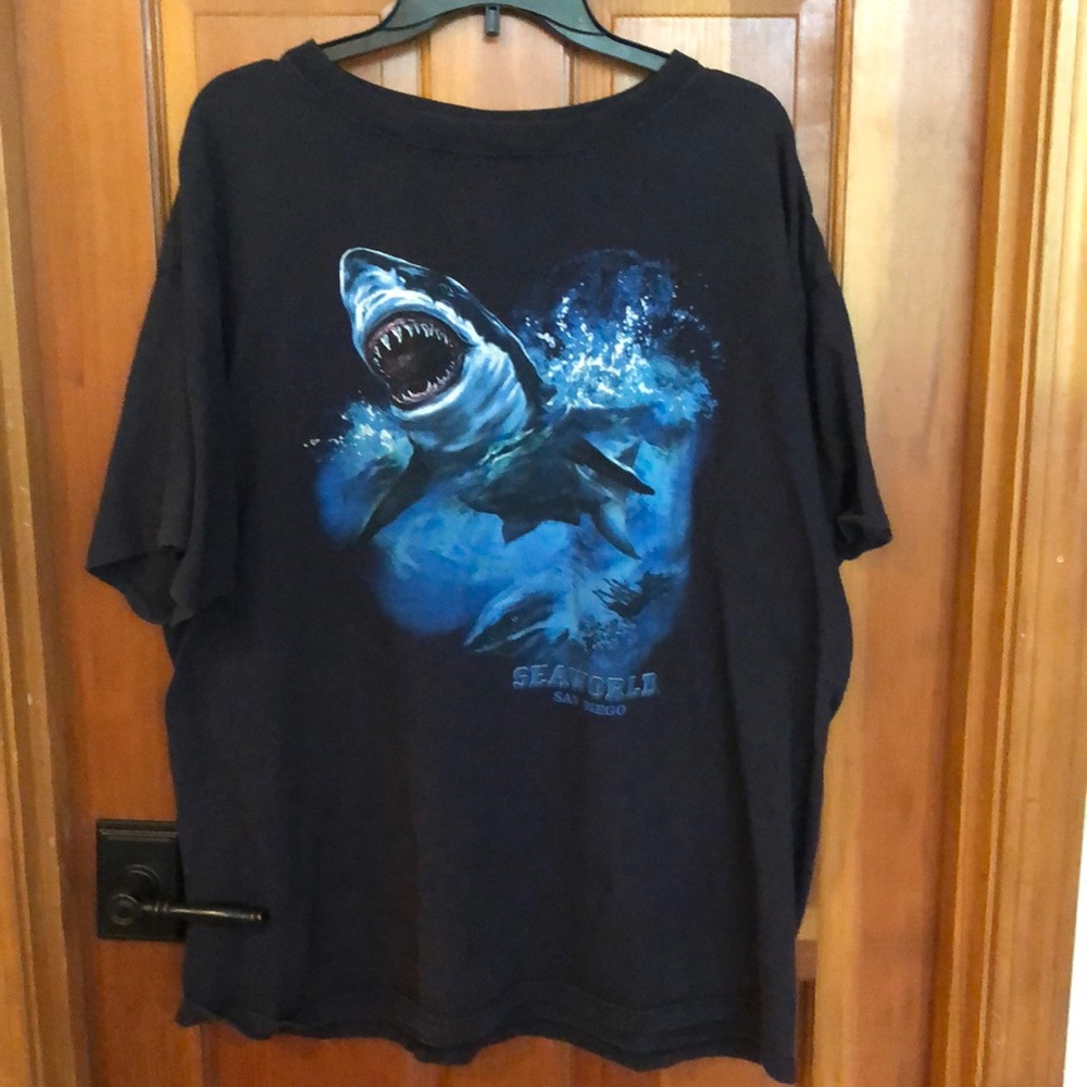 Sea World Shark Tee